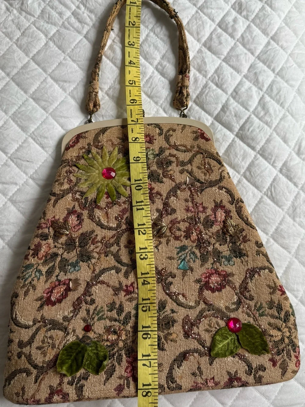Floral Vintage 50s/60s Embroidered Beige Tapestry Handbag